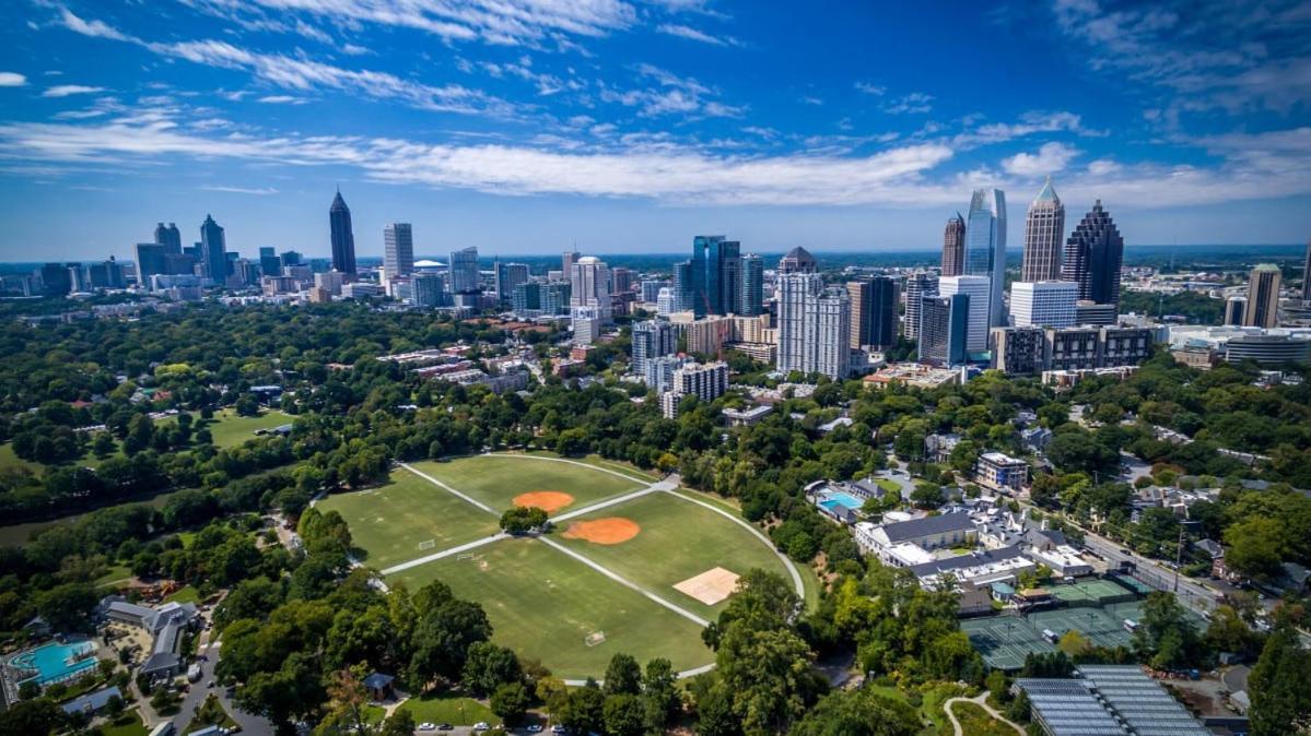 Stupendous Heart Of Piedmont Park Two Story Loft Apartment แอตแลนตา ภายนอก รูปภาพ